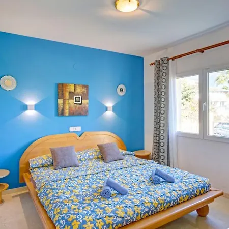 Global Cucarres - By Global Holidays 8976 Holiday home